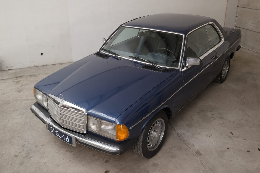 Mercedes-Benz 230c (w123) automaat